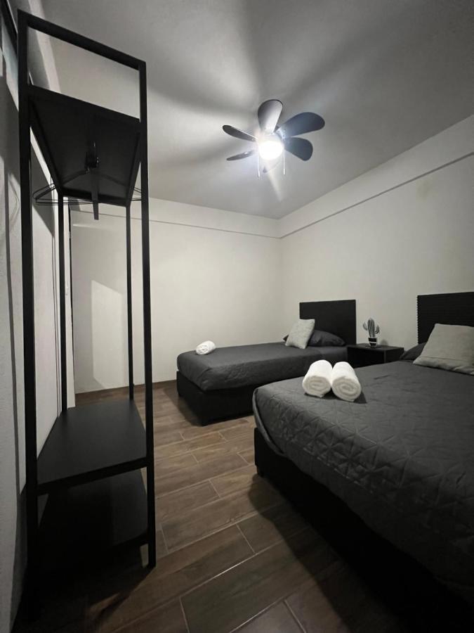 Hotel Tia Flora León Buitenkant foto