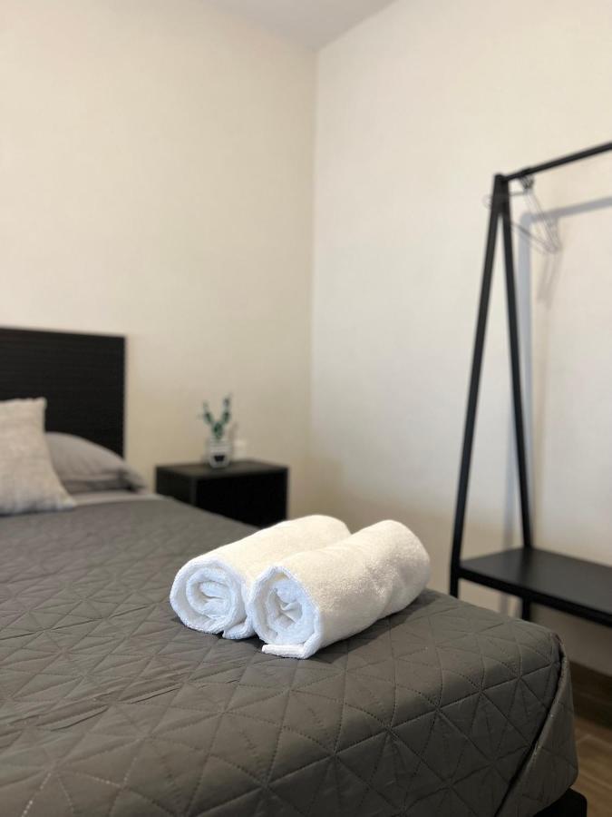 Hotel Tia Flora León Buitenkant foto
